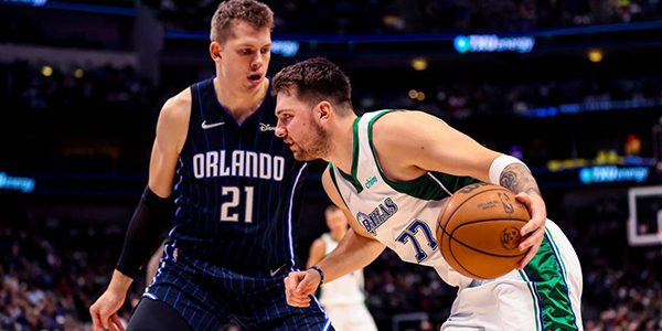 德米纳尔在 德米纳尔在