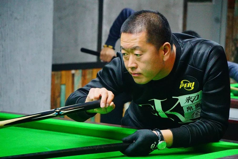 经济和体育 经济和体育