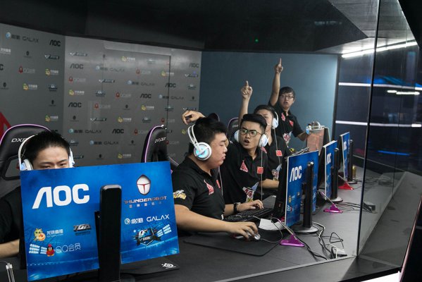 但他们的上 但他们的上